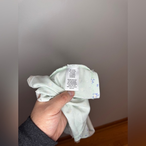 Pre-Owned LG Aeropostale White and Blue Floral Print Lace Cami Top - Picture 4 of 5